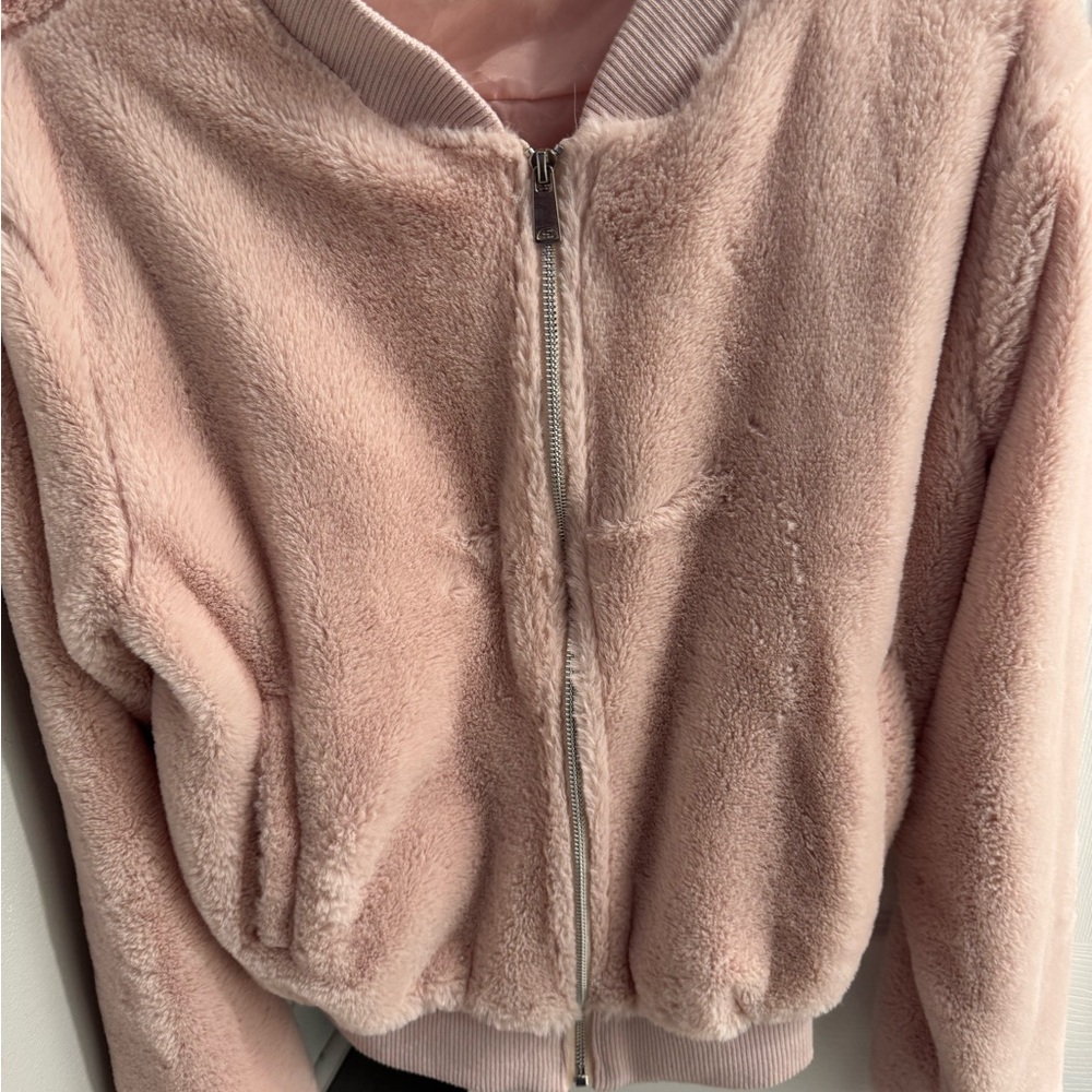Lays bomber jacket fuzzy pink